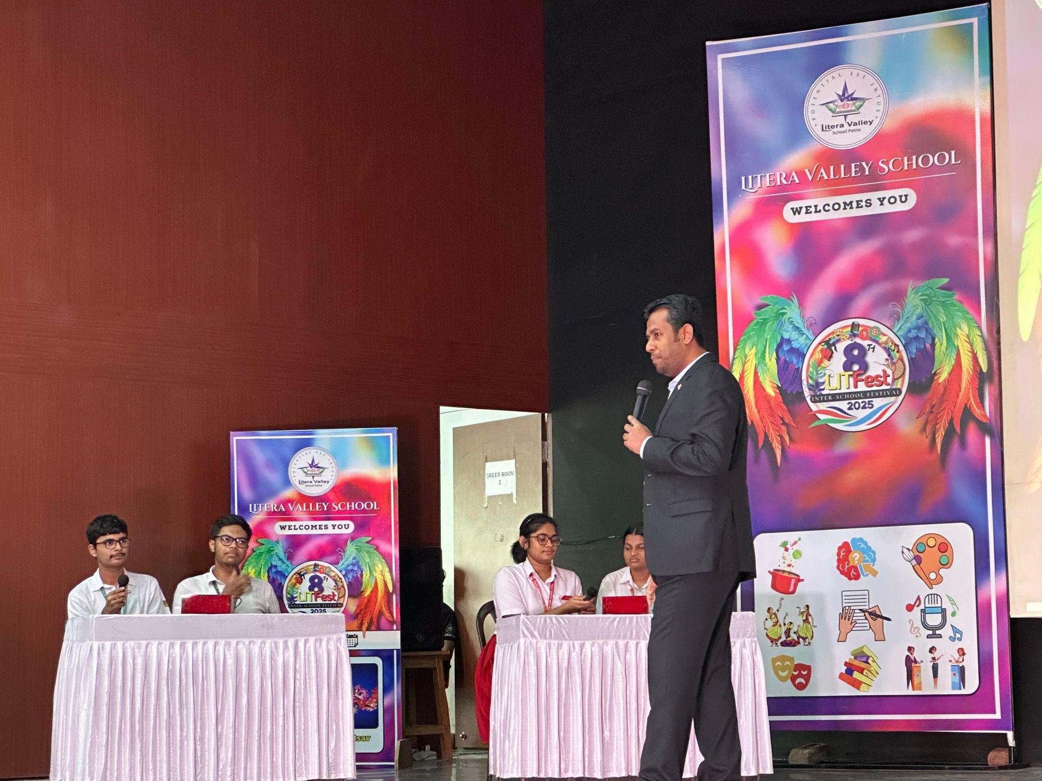 Quizmasters in India