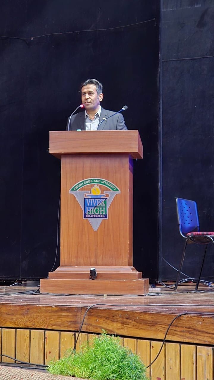 Quizmasters in India-Hosting-School-Quiz-Vivek-High-School-Chandigarh